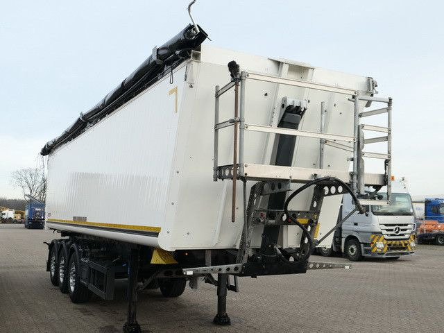Schmitz Cargobull SKI 24 SL 9.6, Okulen-Boden, 50m³,Alu, Luft-Lift - סמיטריילר עם מזהיר: תמונה 3 Schmitz Cargobull SKI 24 SL 9.6, Okulen-Boden, 50m³,Alu, Luft-Lift - סמיטריילר עם מזהיר: תמונה 3