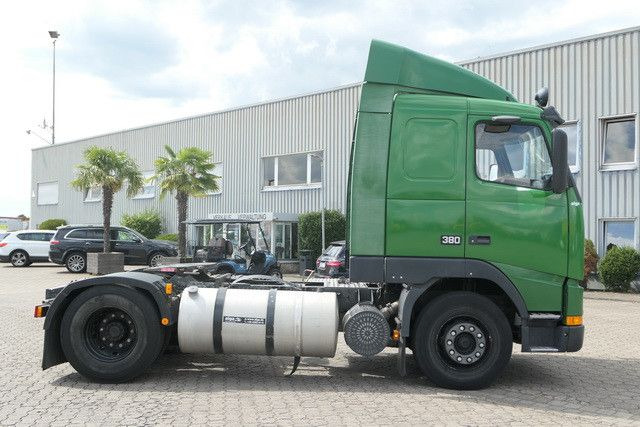 Volvo FH 380/Schalter/Klima/Hydraulik - יחידת טרקטור: תמונה 2 Volvo FH 380/Schalter/Klima/Hydraulik - יחידת טרקטור: תמונה 2