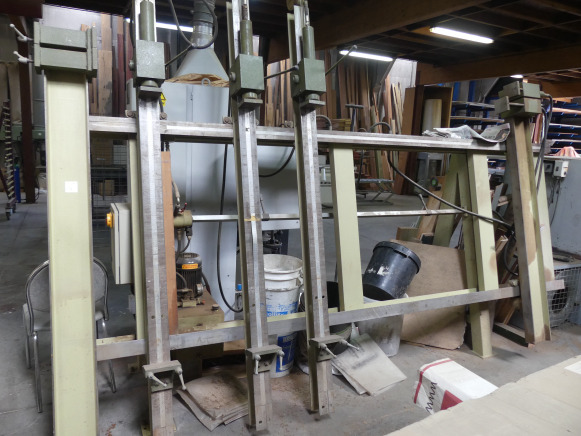 Cadreuse SOVSA - מכונת עיבוד עץ: תמונה 1 Cadreuse SOVSA - מכונת עיבוד עץ: תמונה 1