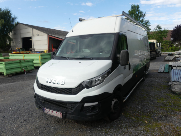 Camionnette Iveco Daily (2016-134.234 km) - כלי רכב מסחרי עם לוח: תמונה 1 Camionnette Iveco Daily (2016-134.234 km) - כלי רכב מסחרי עם לוח: תמונה 1