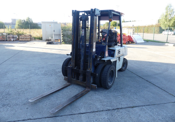 Chariot élévateur Komatsu FD25T - מלגזת סולר: תמונה 1 Chariot élévateur Komatsu FD25T - מלגזת סולר: תמונה 1