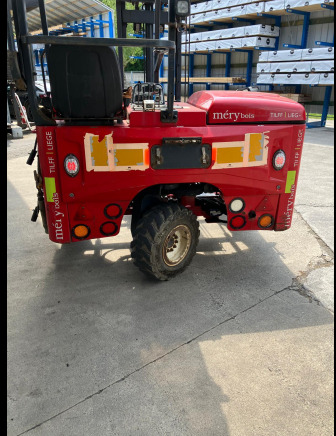 Moffett M8 30.4 - מעמיס צד: תמונה 3 Moffett M8 30.4 - מעמיס צד: תמונה 3