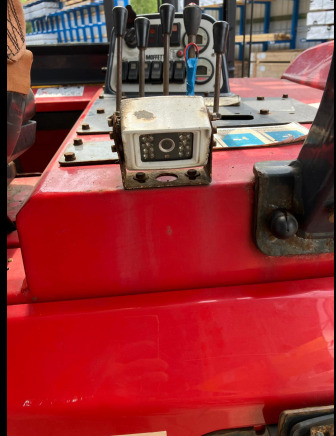 Moffett M8 30.4 - מעמיס צד: תמונה 5 Moffett M8 30.4 - מעמיס צד: תמונה 5