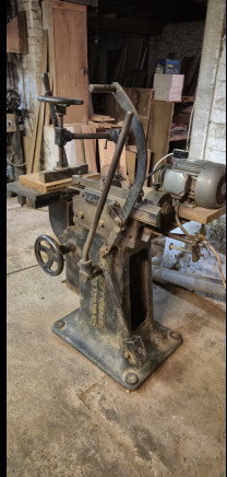 Mortaiseuse à mèche CH DEBELDER – machine ancienne motorisée, robuste - מכונת עיבוד עץ: תמונה 4 Mortaiseuse à mèche CH DEBELDER – machine ancienne motorisée, robuste - מכונת עיבוד עץ: תמונה 4