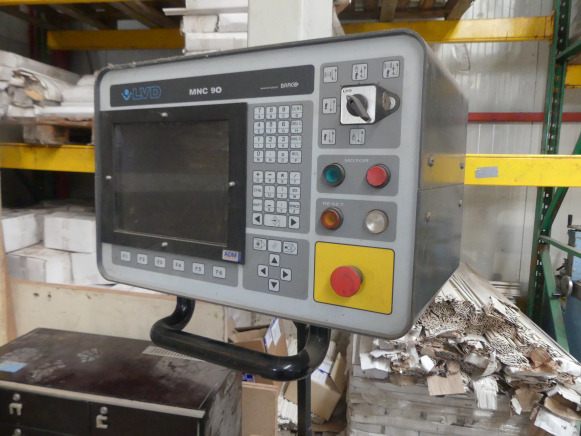 Plieuse LVD PPEB 135/40 MNC90 - מכונת עיבוד מתכת: תמונה 4 Plieuse LVD PPEB 135/40 MNC90 - מכונת עיבוד מתכת: תמונה 4