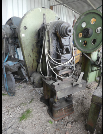 Presse excentrique Ebu 50 - מכונת עיבוד מתכת: תמונה 1 Presse excentrique Ebu 50 - מכונת עיבוד מתכת: תמונה 1