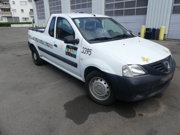 REF:12395 - Camionnette pickup Dacia Logan 1.5 DCI (2012-121.398 km) - טנדר: תמונה 3 REF:12395 - Camionnette pickup Dacia Logan 1.5 DCI (2012-121.398 km) - טנדר: תמונה 3