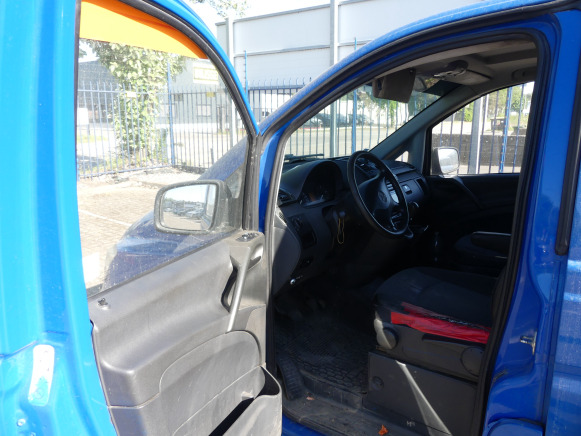 REF:7128 - Camionnette Mercedes-Benz Vito (2011-346.992 km) - כלי רכב מסחרי: תמונה 5 REF:7128 - Camionnette Mercedes-Benz Vito (2011-346.992 km) - כלי רכב מסחרי: תמונה 5