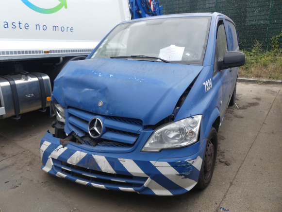 REF:7839 - Voiture accidentée Mercedes-Benz - מכונית: תמונה 1 REF:7839 - Voiture accidentée Mercedes-Benz - מכונית: תמונה 1