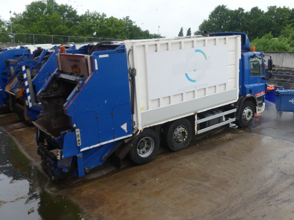REF:BZ-NG-30 - Camion poubelle DAF FAG CF 75 (2011-465.671 km) - משאית אשפה: תמונה 3 REF:BZ-NG-30 - Camion poubelle DAF FAG CF 75 (2011-465.671 km) - משאית אשפה: תמונה 3