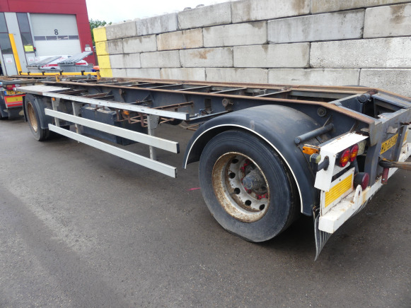 REF:WD-83-GR - Remorque porte container Floor FLA-10-108 - קרון נגרר מוביל מכולות/ החלפת גוף: תמונה 2 REF:WD-83-GR - Remorque porte container Floor FLA-10-108 - קרון נגרר מוביל מכולות/ החלפת גוף: תמונה 2