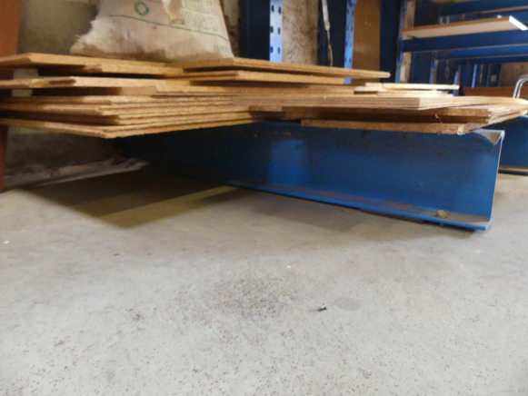 Racks à bras - מדף תעשייתיים: תמונה 2 Racks à bras - מדף תעשייתיים: תמונה 2
