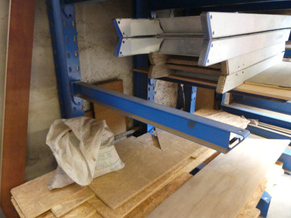 Racks à bras - מדף תעשייתיים: תמונה 4 Racks à bras - מדף תעשייתיים: תמונה 4