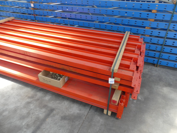 Racks à palettes - מדף תעשייתיים: תמונה 1 Racks à palettes - מדף תעשייתיים: תמונה 1