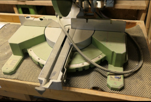 Scie à onglet Elektra Beckum KGS300 - מכונת עיבוד עץ: תמונה 3 Scie à onglet Elektra Beckum KGS300 - מכונת עיבוד עץ: תמונה 3