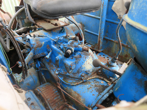 טרקטור חקלאי Tracteur agricole + treuil Ford Super Major: תמונה 11 טרקטור חקלאי Tracteur agricole + treuil Ford Super Major: תמונה 11