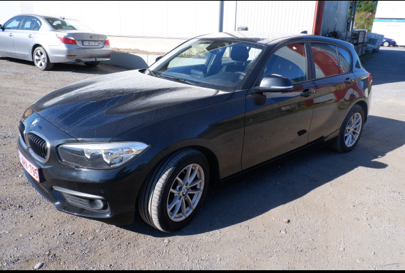 Voiture BMW 118.i - האצ'בק: תמונה 1 Voiture BMW 118.i - האצ'בק: תמונה 1
