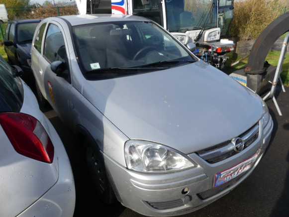 Voiture Opel Corsa - מכונית: תמונה 2 Voiture Opel Corsa - מכונית: תמונה 2