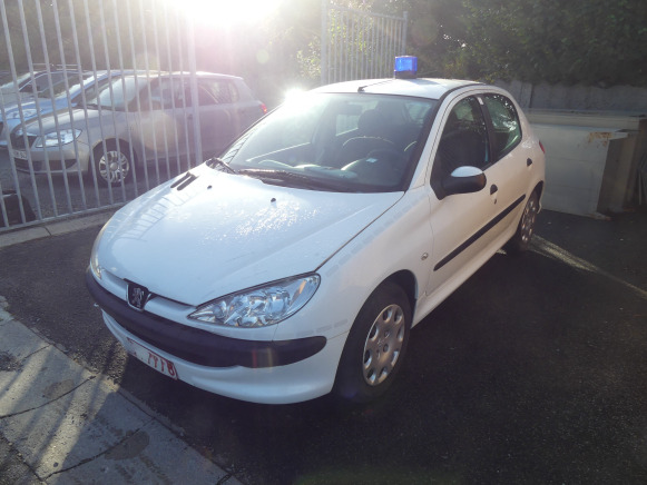 Voiture Peugeot 206 (2006-87.764 km) - מכונית: תמונה 1 Voiture Peugeot 206 (2006-87.764 km) - מכונית: תמונה 1