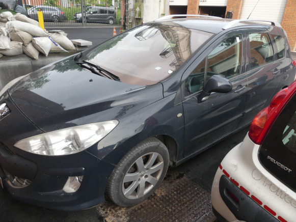 Voiture Peugeot 308 (2010-194.623 km) - מכונית: תמונה 1 Voiture Peugeot 308 (2010-194.623 km) - מכונית: תמונה 1