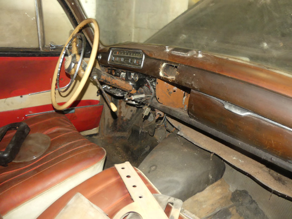 Voiture ancêtre Mercedes-Benz 220S Poton - מכונית: תמונה 5 Voiture ancêtre Mercedes-Benz 220S Poton - מכונית: תמונה 5