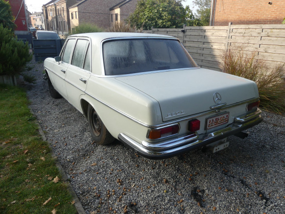 Voiture ancêtre Mercedes-Benz 280S (1972-72.399 km)( Vin: 10801610091315) - מכונית: תמונה 5 Voiture ancêtre Mercedes-Benz 280S (1972-72.399 km)( Vin: 10801610091315) - מכונית: תמונה 5
