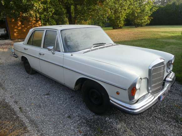 Voiture ancêtre Mercedes-Benz 280S (1972-72.399 km)( Vin: 10801610091315) - מכונית: תמונה 3 Voiture ancêtre Mercedes-Benz 280S (1972-72.399 km)( Vin: 10801610091315) - מכונית: תמונה 3