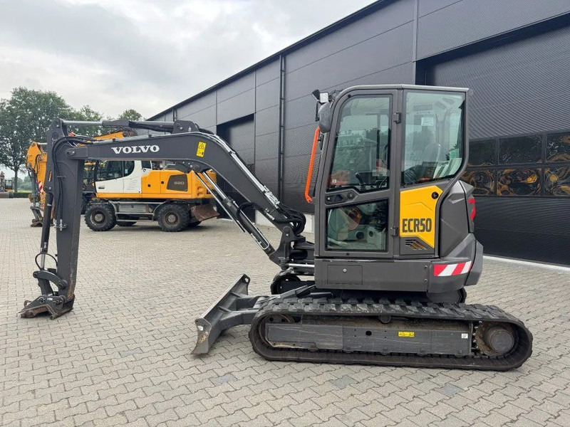 Volvo ECR50F 2022 3300 uur !! - מחפר סורק: תמונה 1 Volvo ECR50F 2022 3300 uur !! - מחפר סורק: תמונה 1