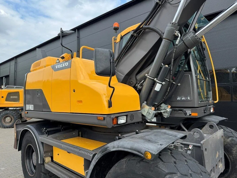 מחפר גלגלים Volvo EW140D 2017 10000 uur ! NETTE NEDERLANDSE MACHINE: תמונה 12