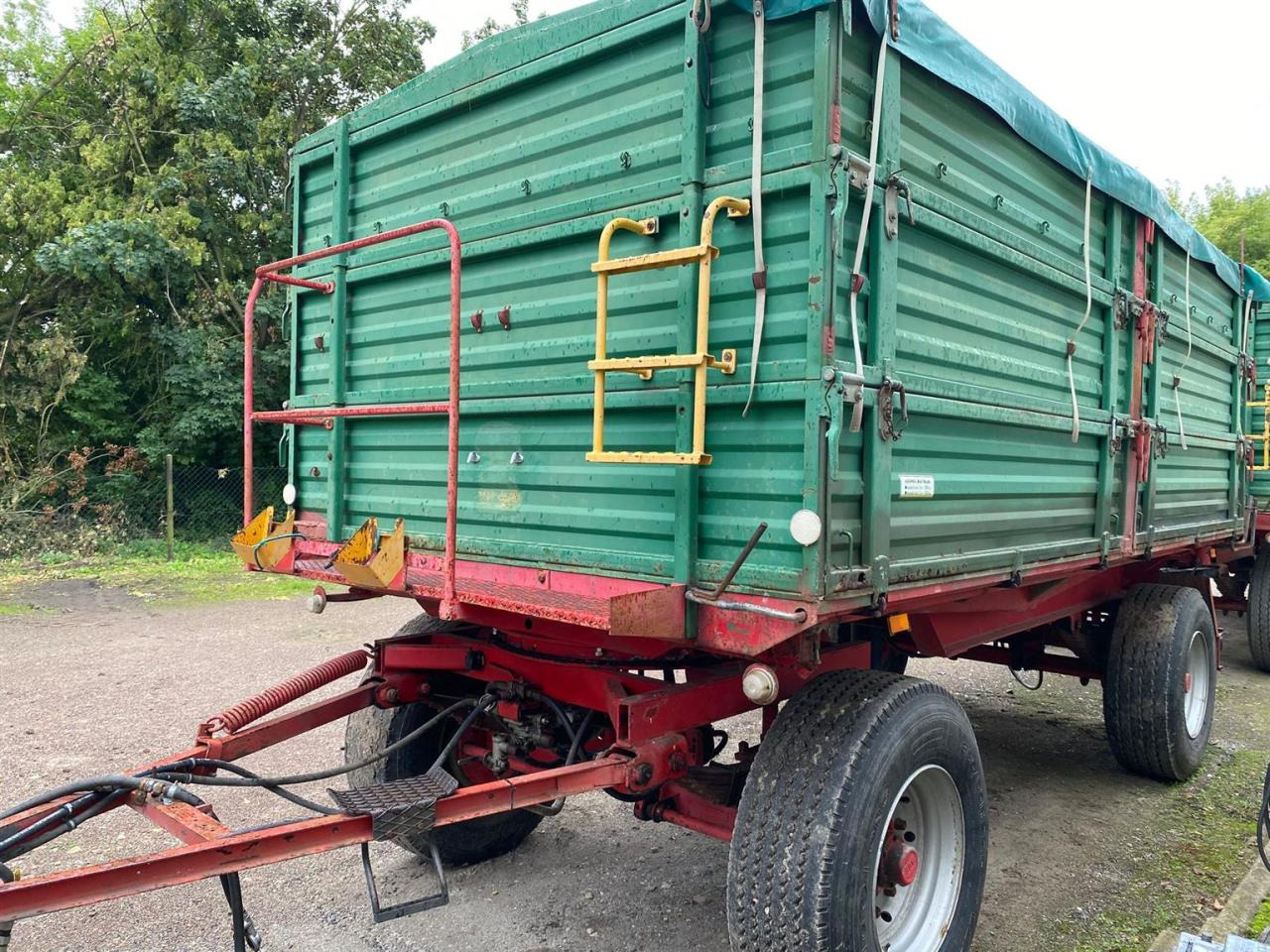 Agromet T-149 - קרון נגרר עם מזהיר: תמונה 1 Agromet T-149 - קרון נגרר עם מזהיר: תמונה 1