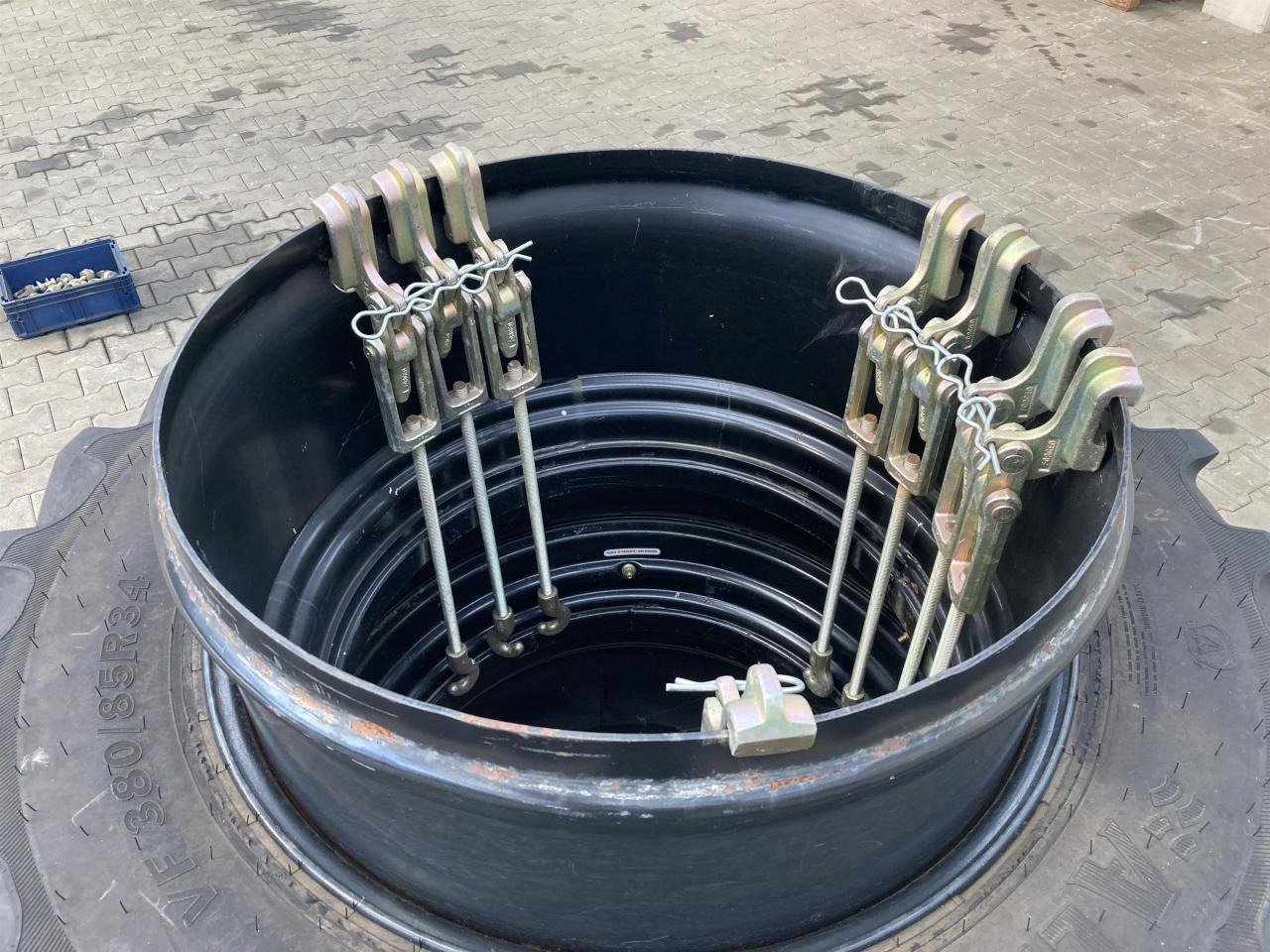 Alliance 380/85R34 - צמיג עבור מכונה חקלאית: תמונה 3 Alliance 380/85R34 - צמיג עבור מכונה חקלאית: תמונה 3