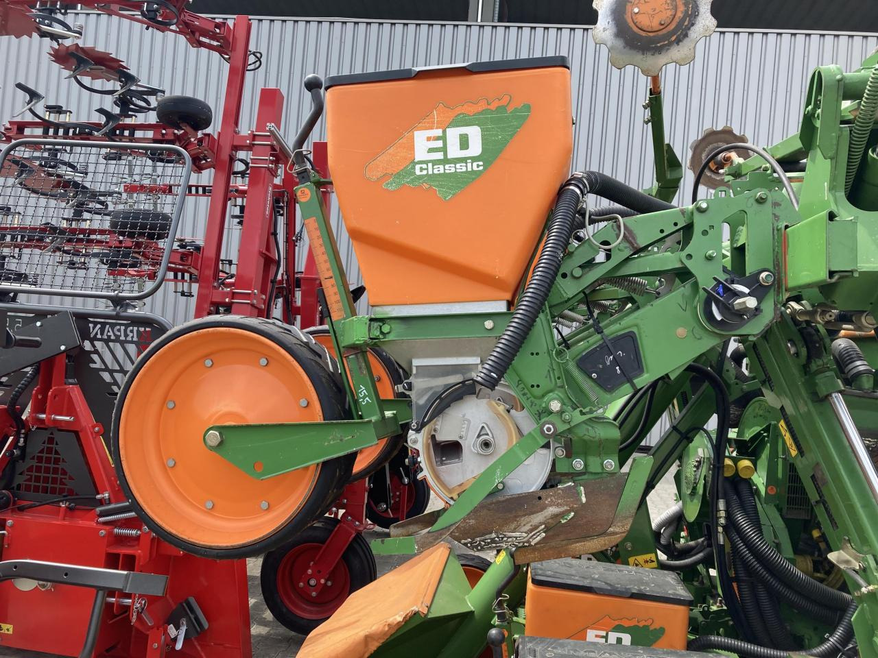 Amazone ED602K Classic - מכונת זריעה מדויקת: תמונה 4 Amazone ED602K Classic - מכונת זריעה מדויקת: תמונה 4