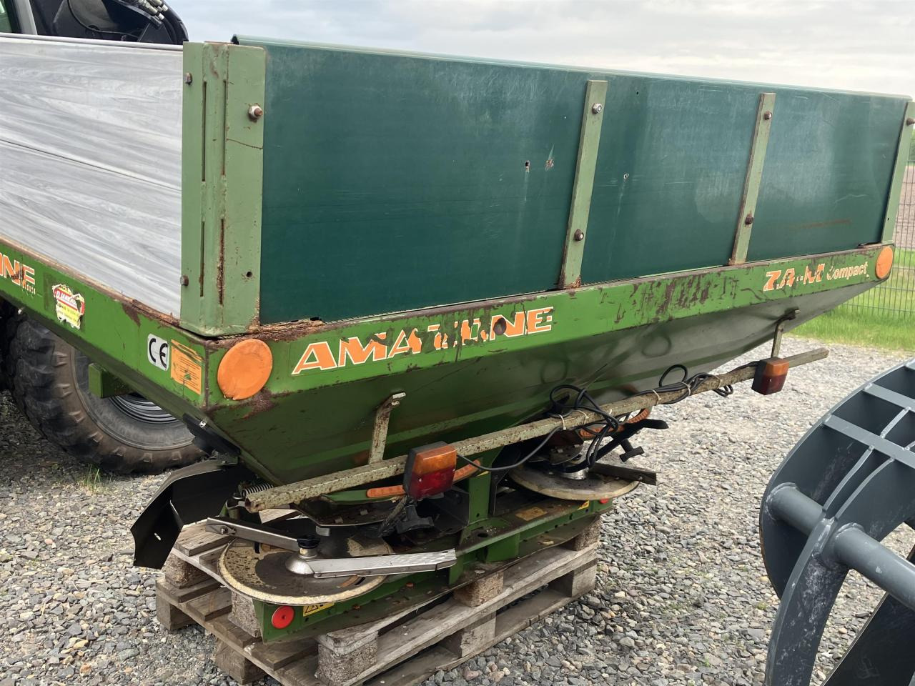 Amazone ZA-M 1000 Comp. - מפזרת דשן: תמונה 4 Amazone ZA-M 1000 Comp. - מפזרת דשן: תמונה 4