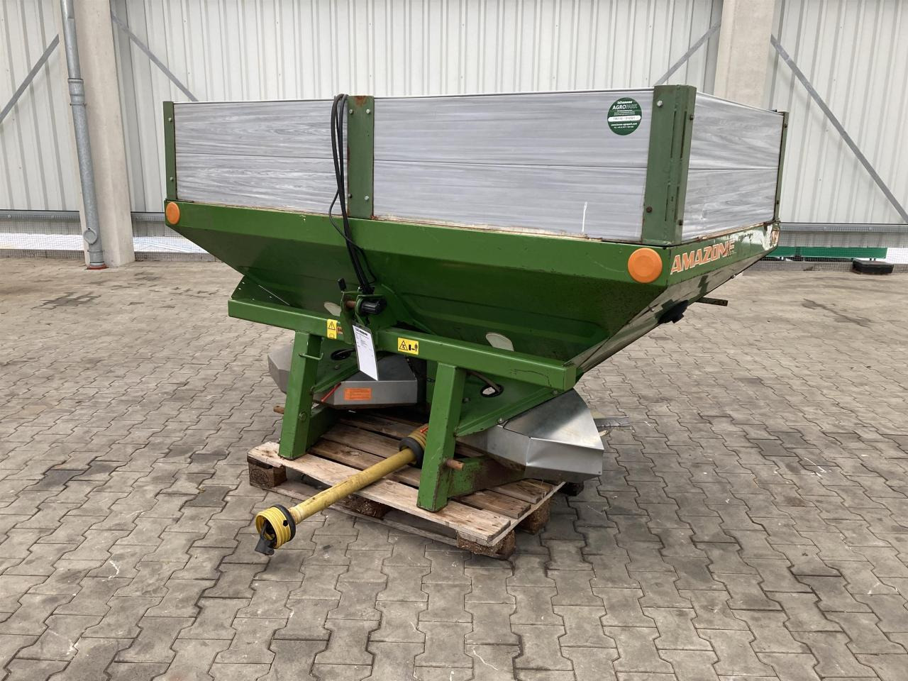 Amazone ZA-M 1000 Comp. - מפזרת דשן: תמונה 1 Amazone ZA-M 1000 Comp. - מפזרת דשן: תמונה 1