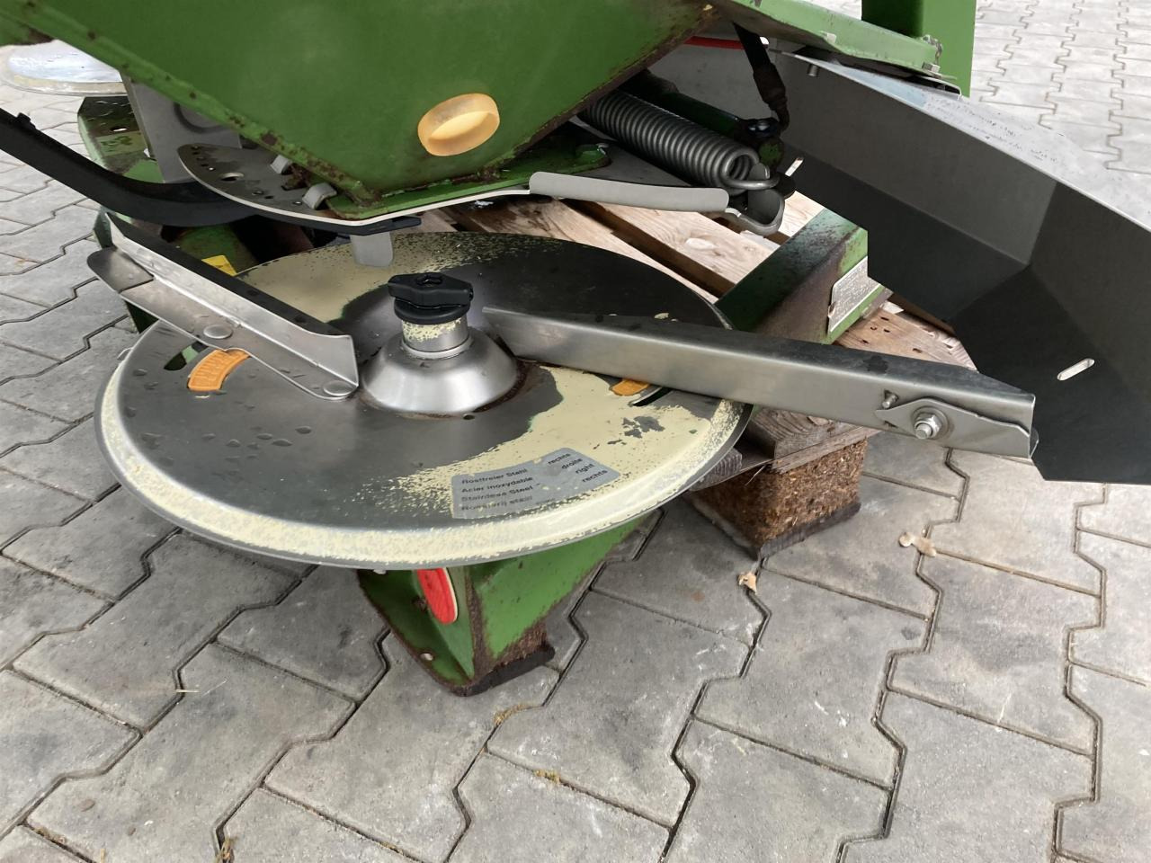 Amazone ZA-M 1000 Comp. - מפזרת דשן: תמונה 3 Amazone ZA-M 1000 Comp. - מפזרת דשן: תמונה 3