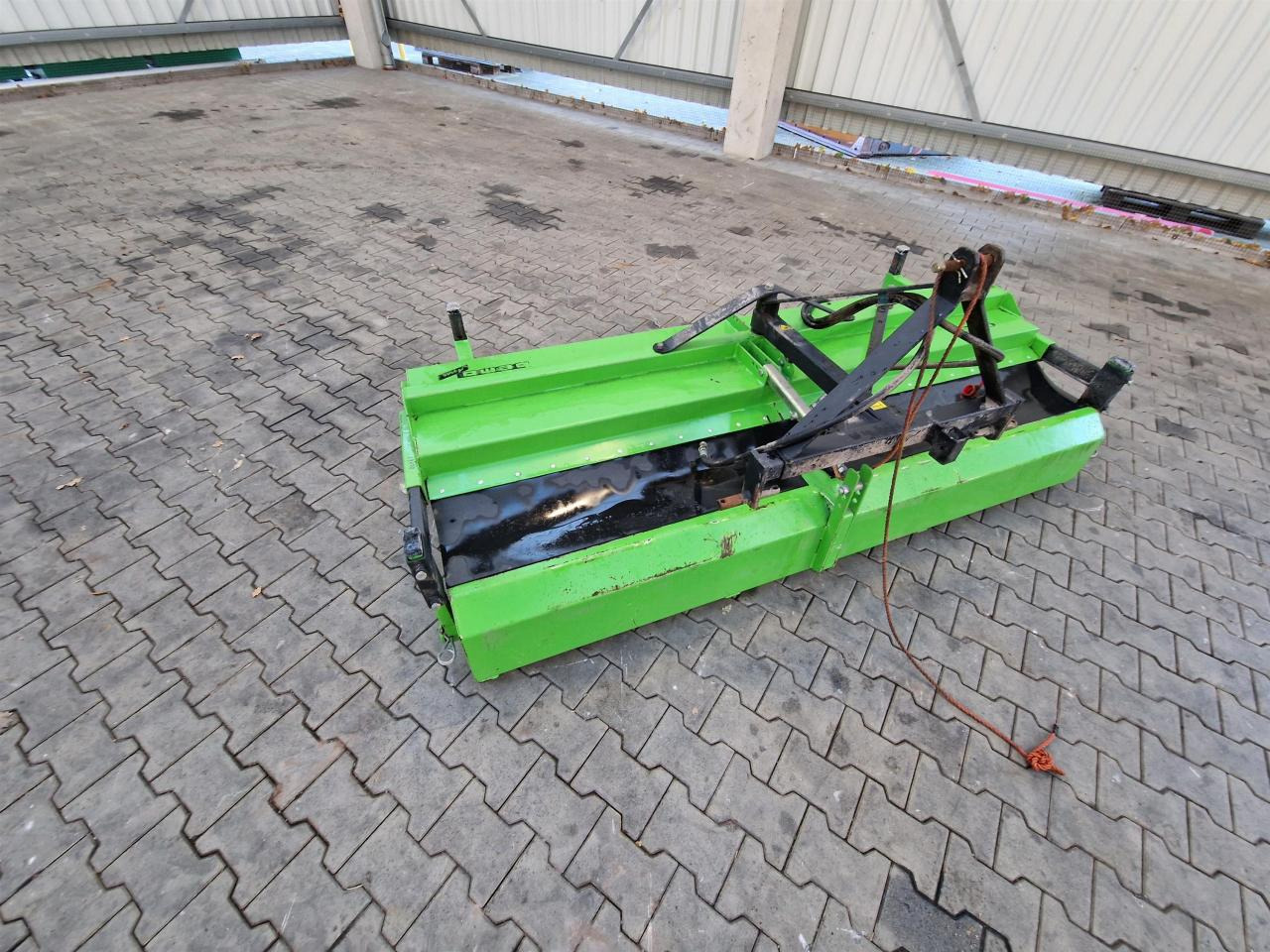 Bema 2300 Agrar - מטאטא: תמונה 1 Bema 2300 Agrar - מטאטא: תמונה 1