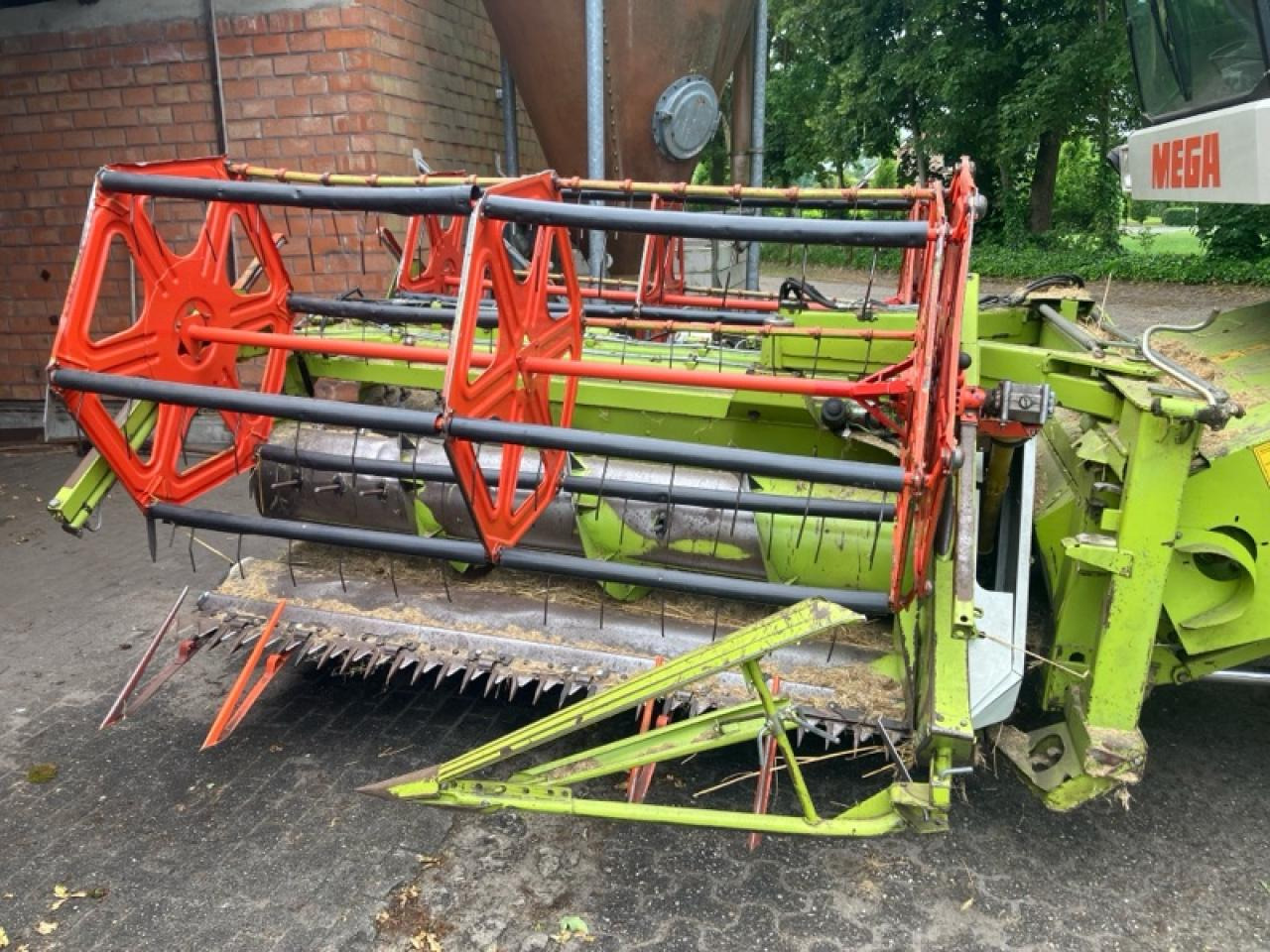 CLAAS Dominator 218 Mega - מקצרת קומבינה: תמונה 5 CLAAS Dominator 218 Mega - מקצרת קומבינה: תמונה 5