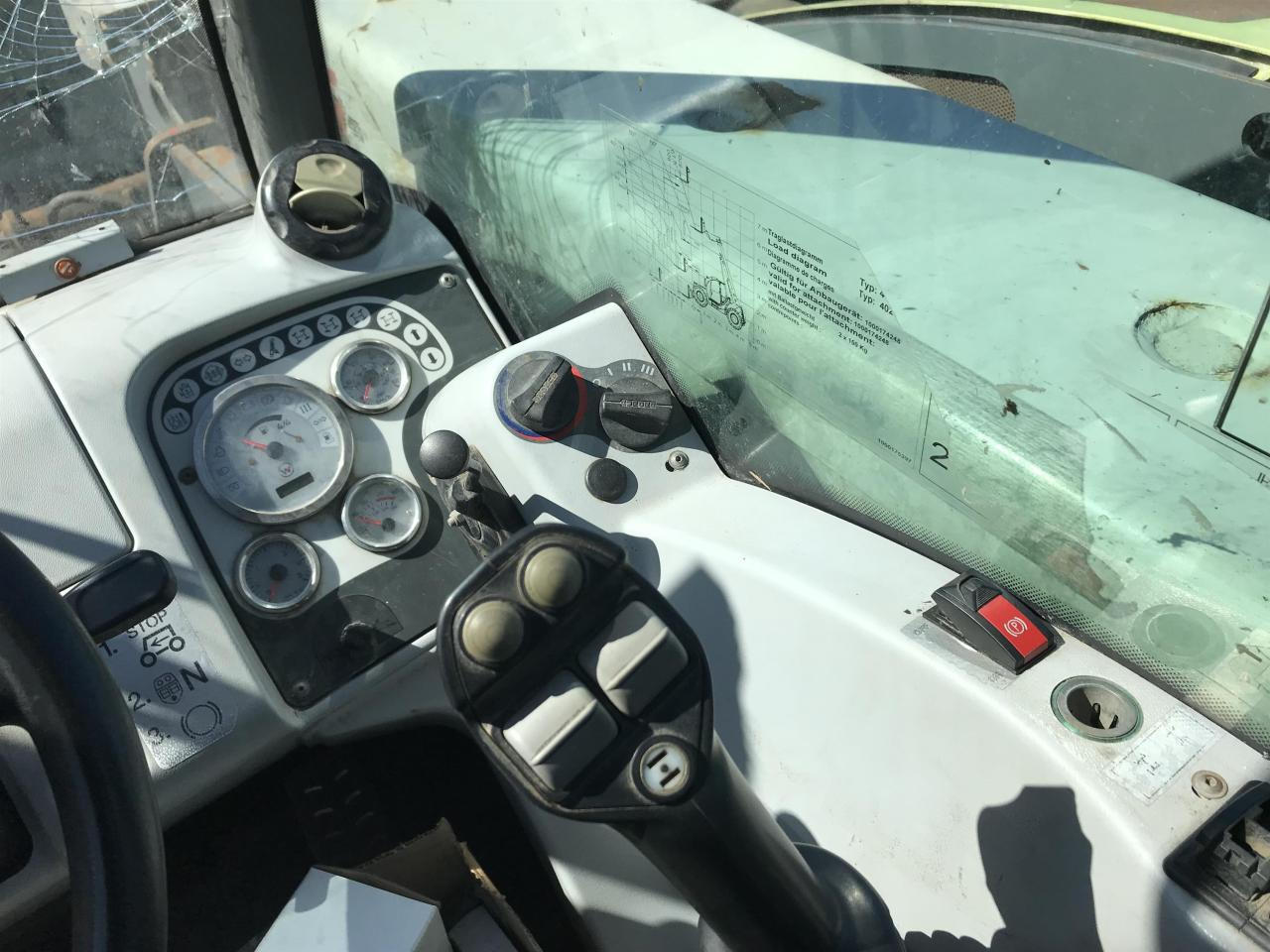 מפעיל טלסקופי CLAAS Scorpion 7040: תמונה 7