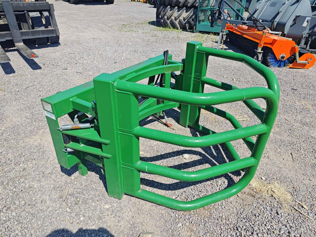 Düvelsdorf DRB Euro - מעמיס קדמי לטרקטור: תמונה 1 Düvelsdorf DRB Euro - מעמיס קדמי לטרקטור: תמונה 1