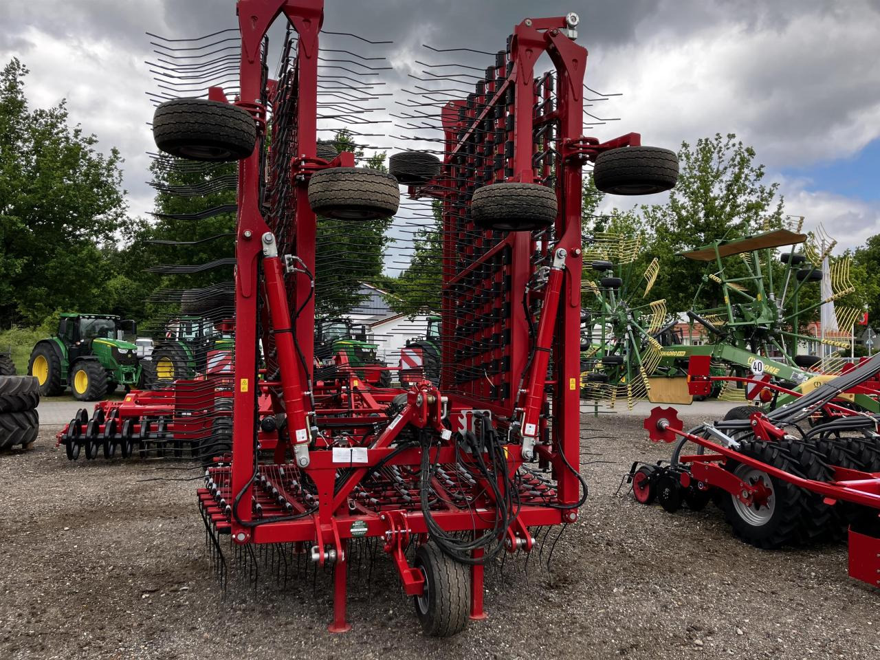 Horsch Cura 12 ST - ציוד עיבוד קרקע: תמונה 2 Horsch Cura 12 ST - ציוד עיבוד קרקע: תמונה 2