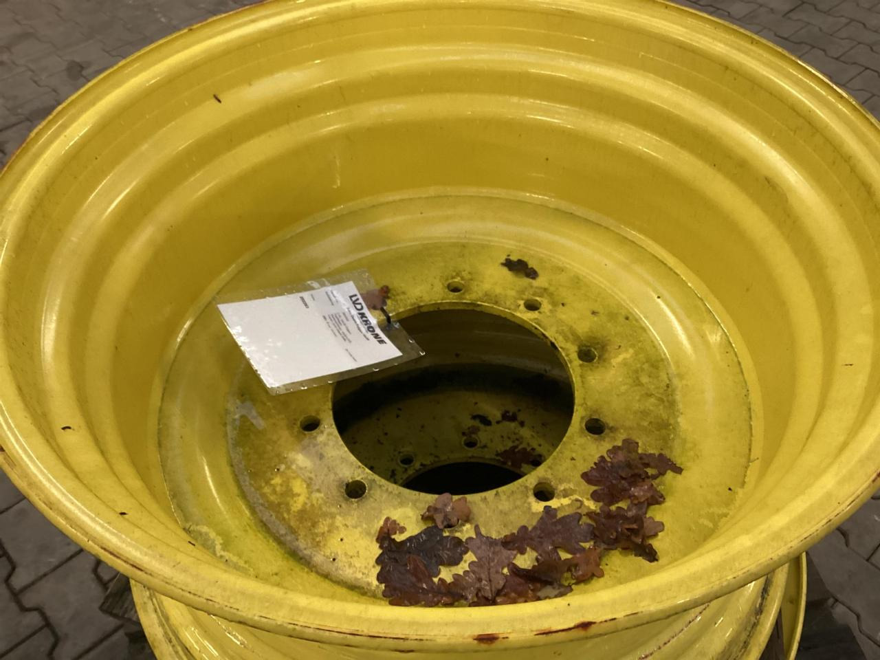 John Deere 16x30 - צמיג עבור מכונה חקלאית: תמונה 2 John Deere 16x30 - צמיג עבור מכונה חקלאית: תמונה 2