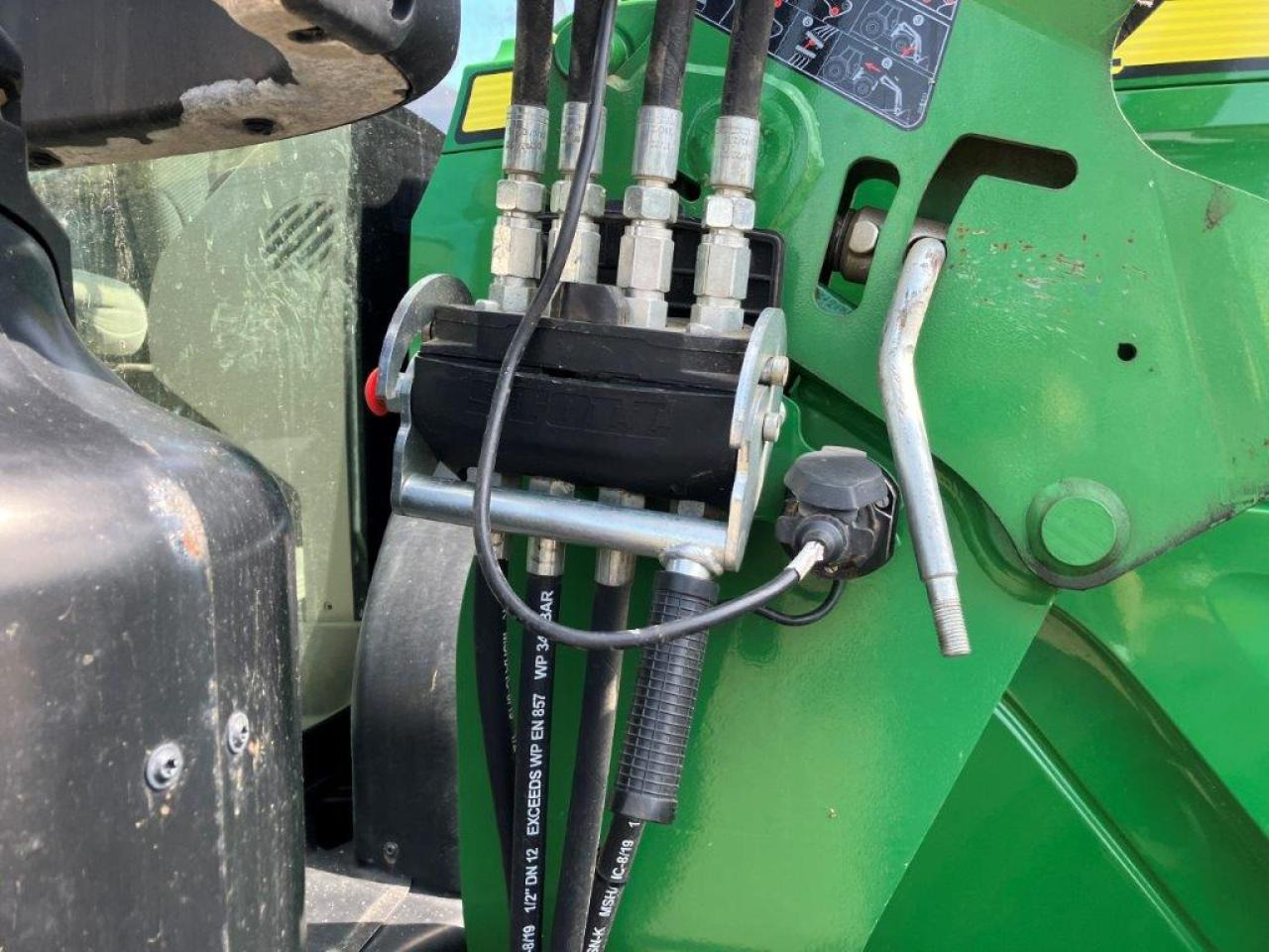 John Deere 6155R - טרקטור חקלאי: תמונה 5 John Deere 6155R - טרקטור חקלאי: תמונה 5