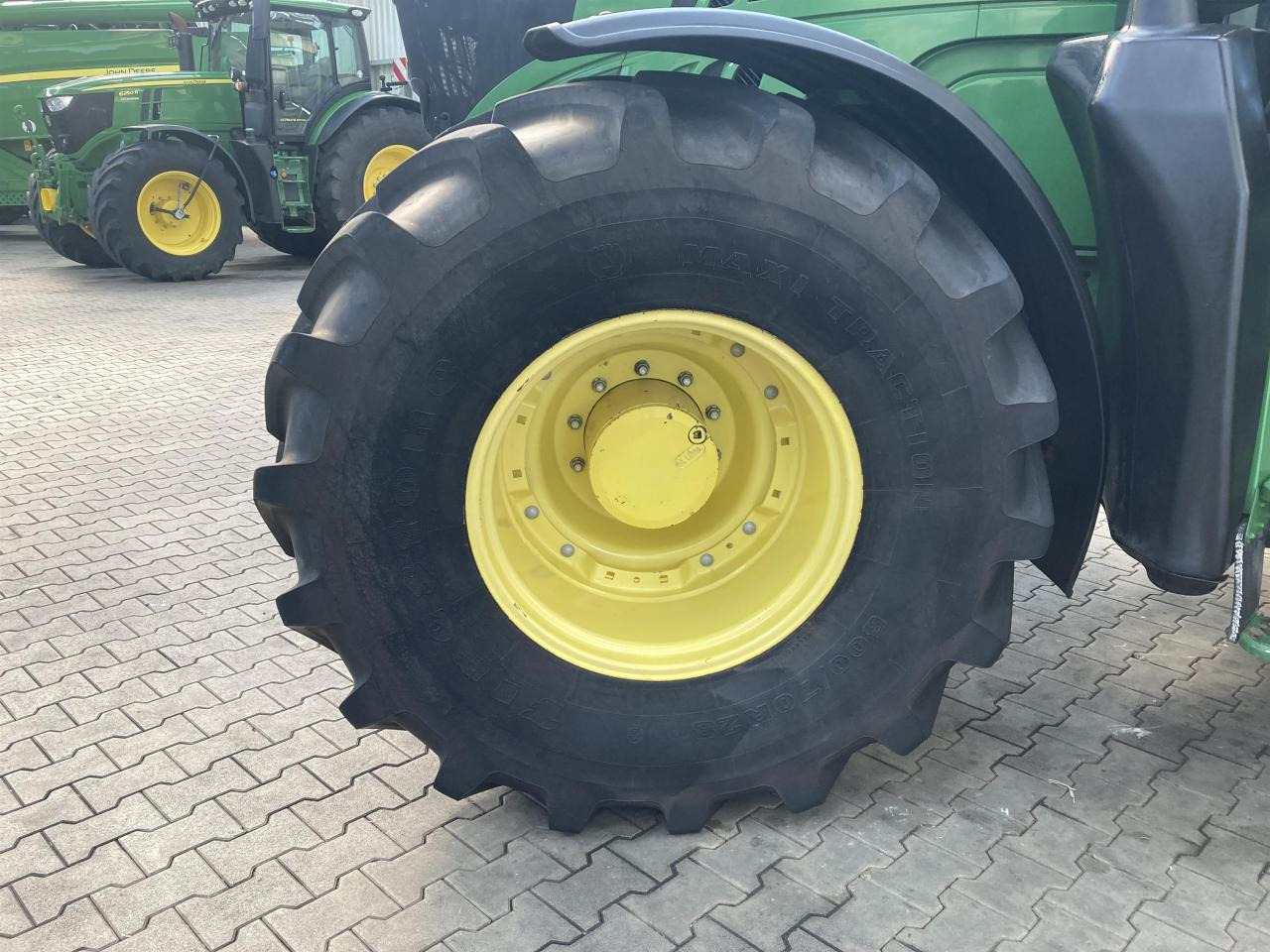 John Deere 6170R - טרקטור חקלאי: תמונה 3 John Deere 6170R - טרקטור חקלאי: תמונה 3