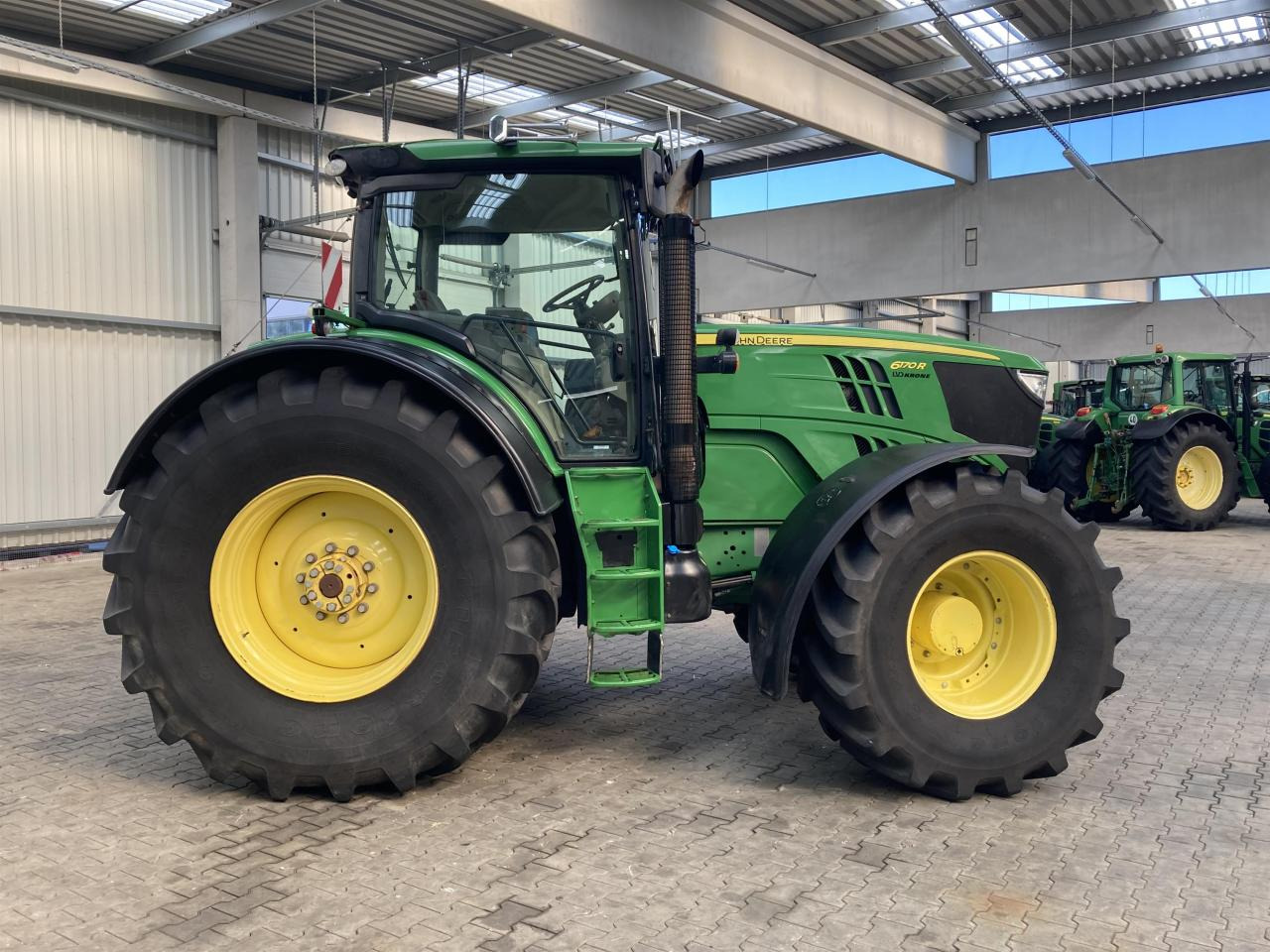 John Deere 6170R - טרקטור חקלאי: תמונה 5 John Deere 6170R - טרקטור חקלאי: תמונה 5