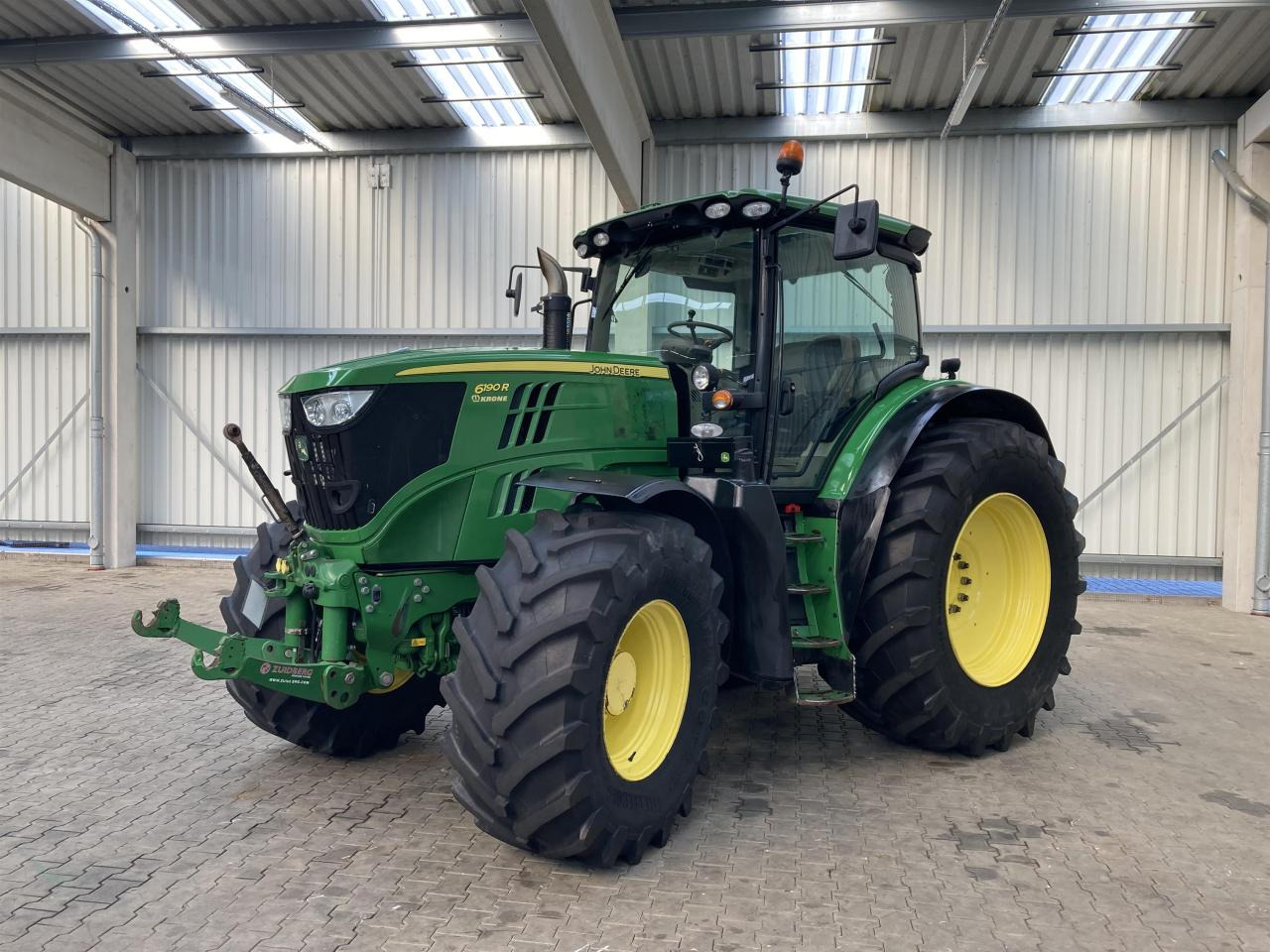 John Deere 6190R - טרקטור חקלאי: תמונה 1 John Deere 6190R - טרקטור חקלאי: תמונה 1