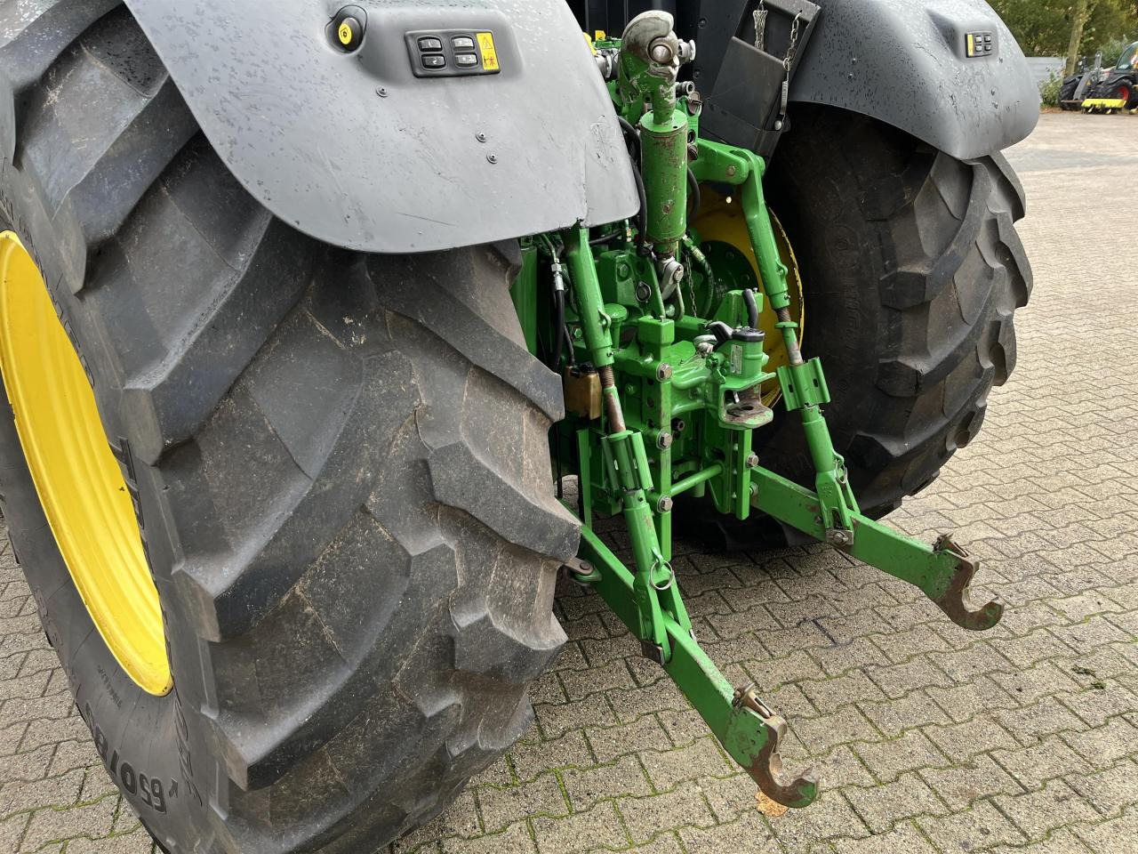 John Deere 6190R - טרקטור חקלאי: תמונה 3 John Deere 6190R - טרקטור חקלאי: תמונה 3