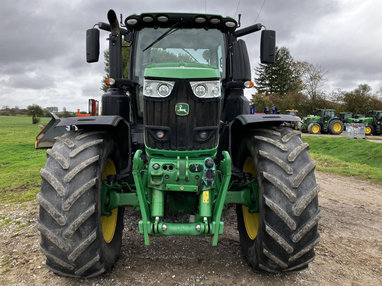 John Deere 6230R - טרקטור חקלאי: תמונה 3 John Deere 6230R - טרקטור חקלאי: תמונה 3