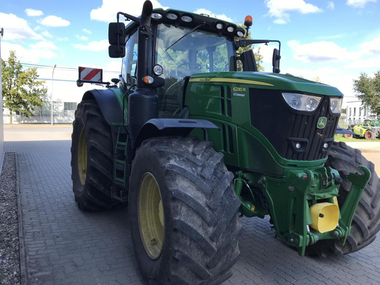 John Deere 6230R - טרקטור חקלאי: תמונה 2 John Deere 6230R - טרקטור חקלאי: תמונה 2