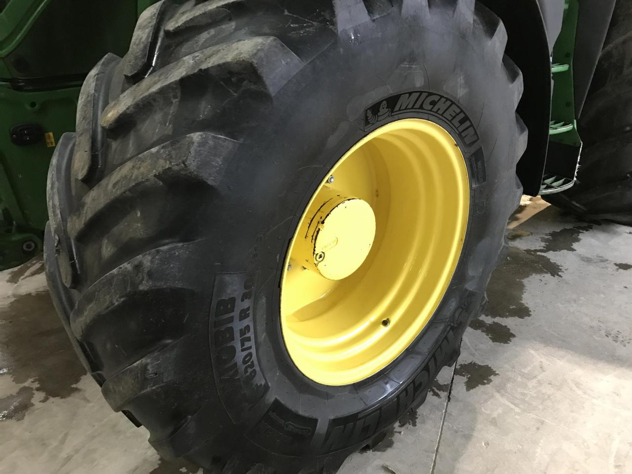 טרקטור חקלאי John Deere 6250R: תמונה 11