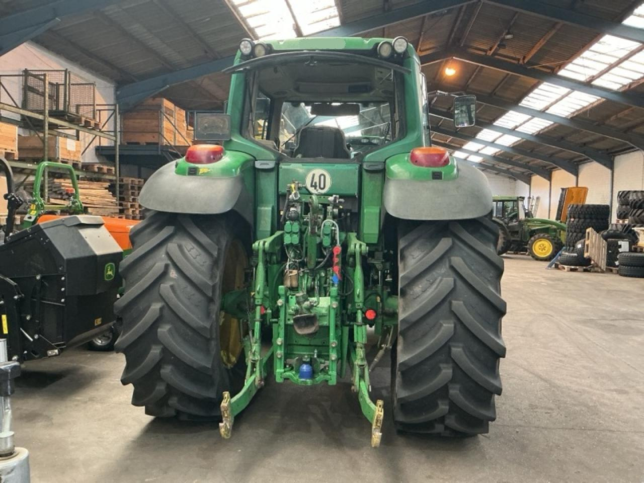John Deere 6820 - טרקטור חקלאי: תמונה 3 John Deere 6820 - טרקטור חקלאי: תמונה 3